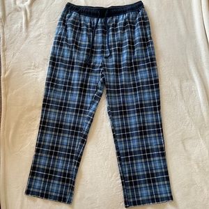 Nautica Men’s Sleepwear. Large